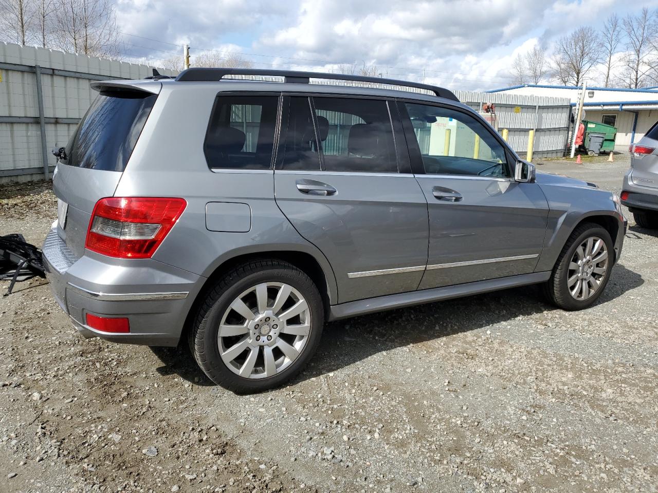 2011 Mercedes-Benz GLK-klasse VIN WDCGG5GB8BF660862 Copart auction photo, side damage thumbnail 3