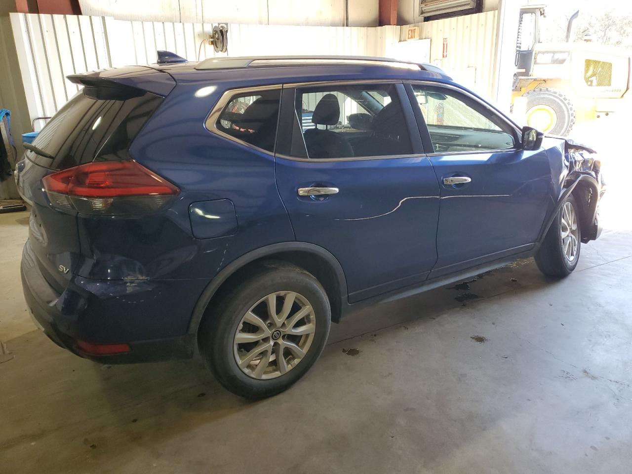 2020 Nissan Rogue VIN JN8AT2MT8LW038769 Copart auction photo, front end / minor dent/scratches damage thumbnail 3