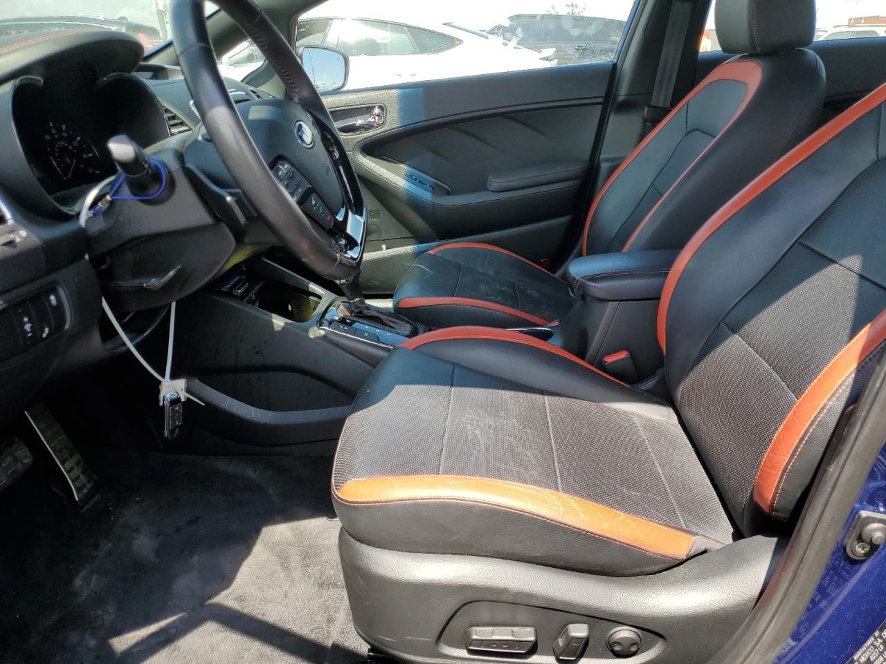 2018 KIA Forte VIN 3KPFN5A35JE194776 Copart auction photo, front end / side damage thumbnail 7