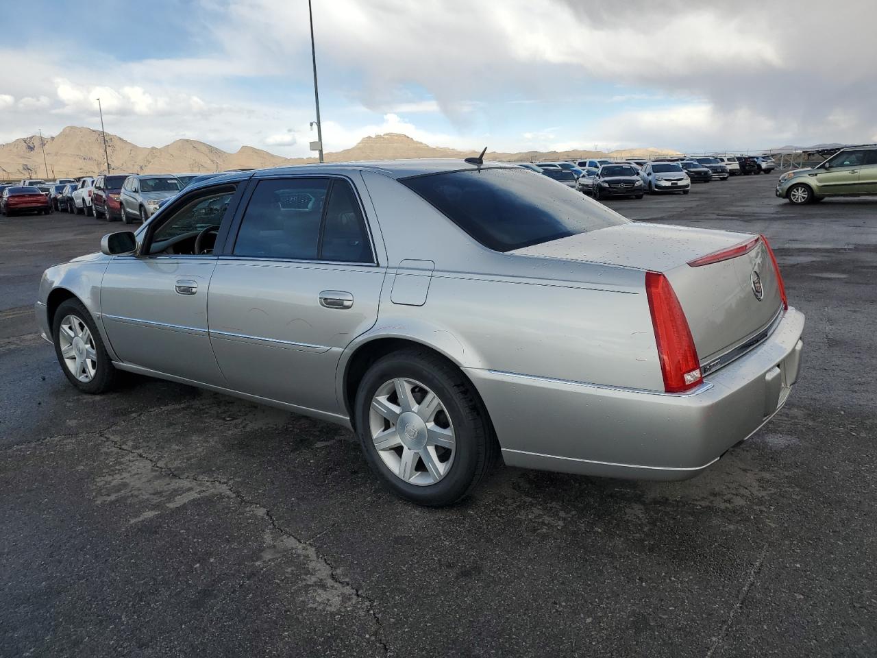 2006 Cadillac DTS VIN 1G6KD57Y96U236639 Copart auction photo, front end damage thumbnail 2