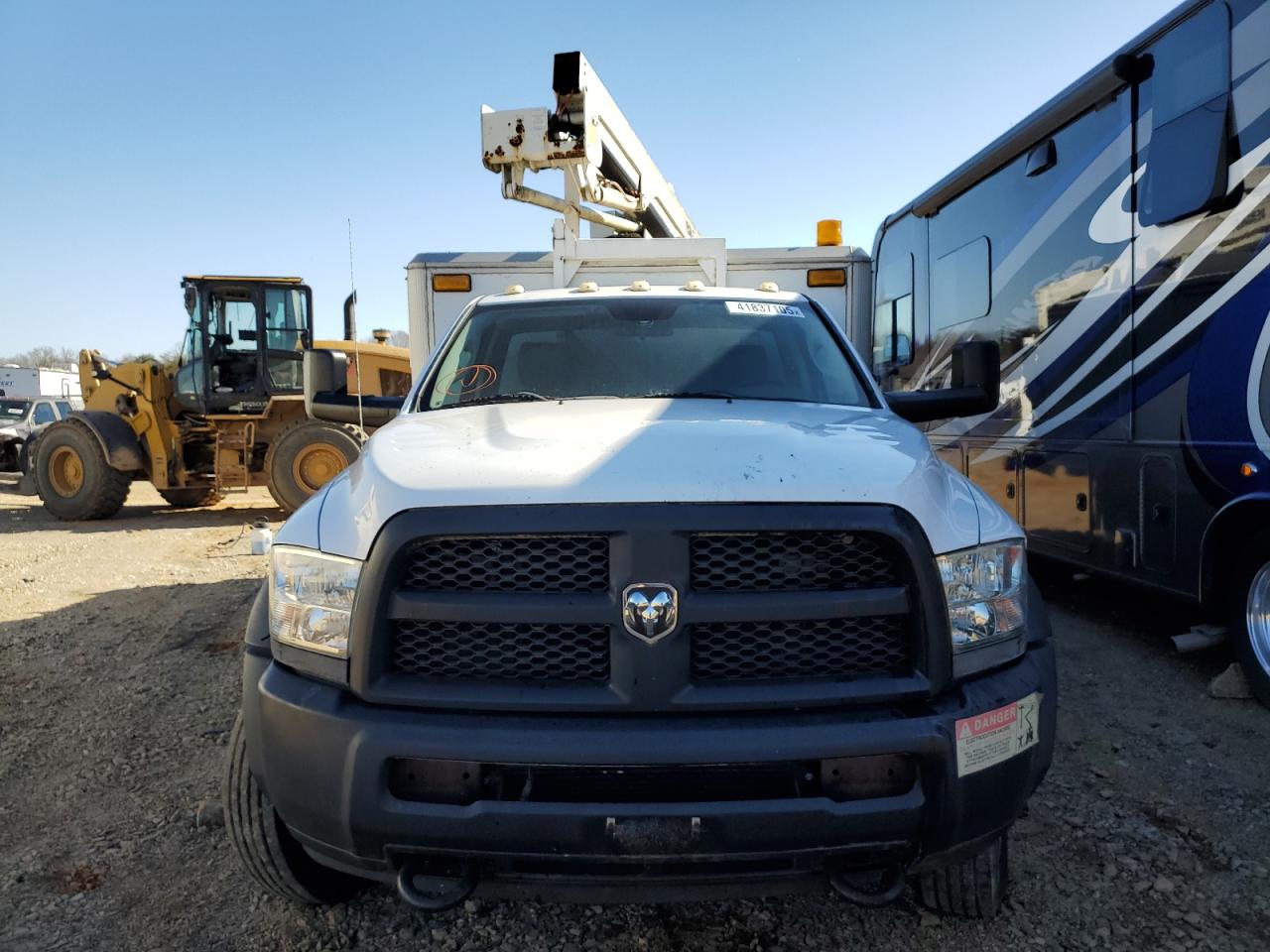 2013 RAM 5500 VIN 3C7WRMDL4DG534974 Copart auction photo, minor dent/scratches damage thumbnail 5