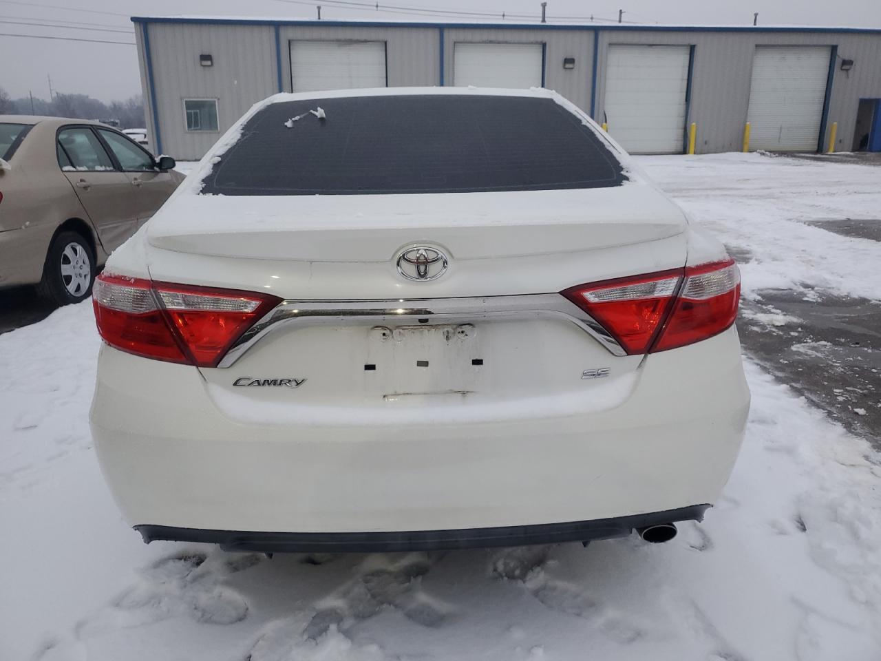 2016 Toyota Camry VIN 4T1BF1FK0GU167138 Copart auction photo, front end damage thumbnail 6