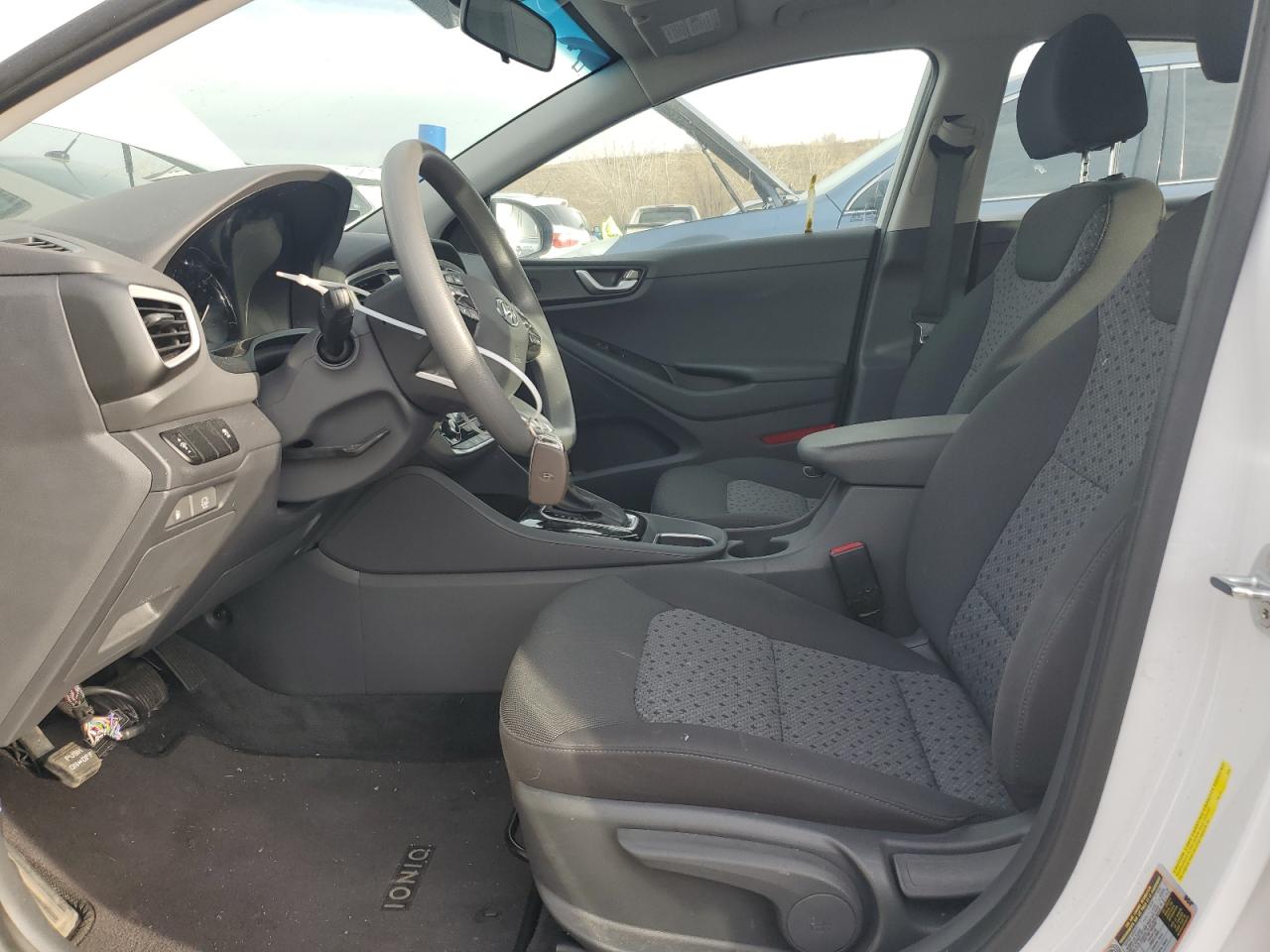 2019 Hyundai IONIQ VIN KMHC65LC9KU175045 Copart auction photo, vandalism damage thumbnail 7