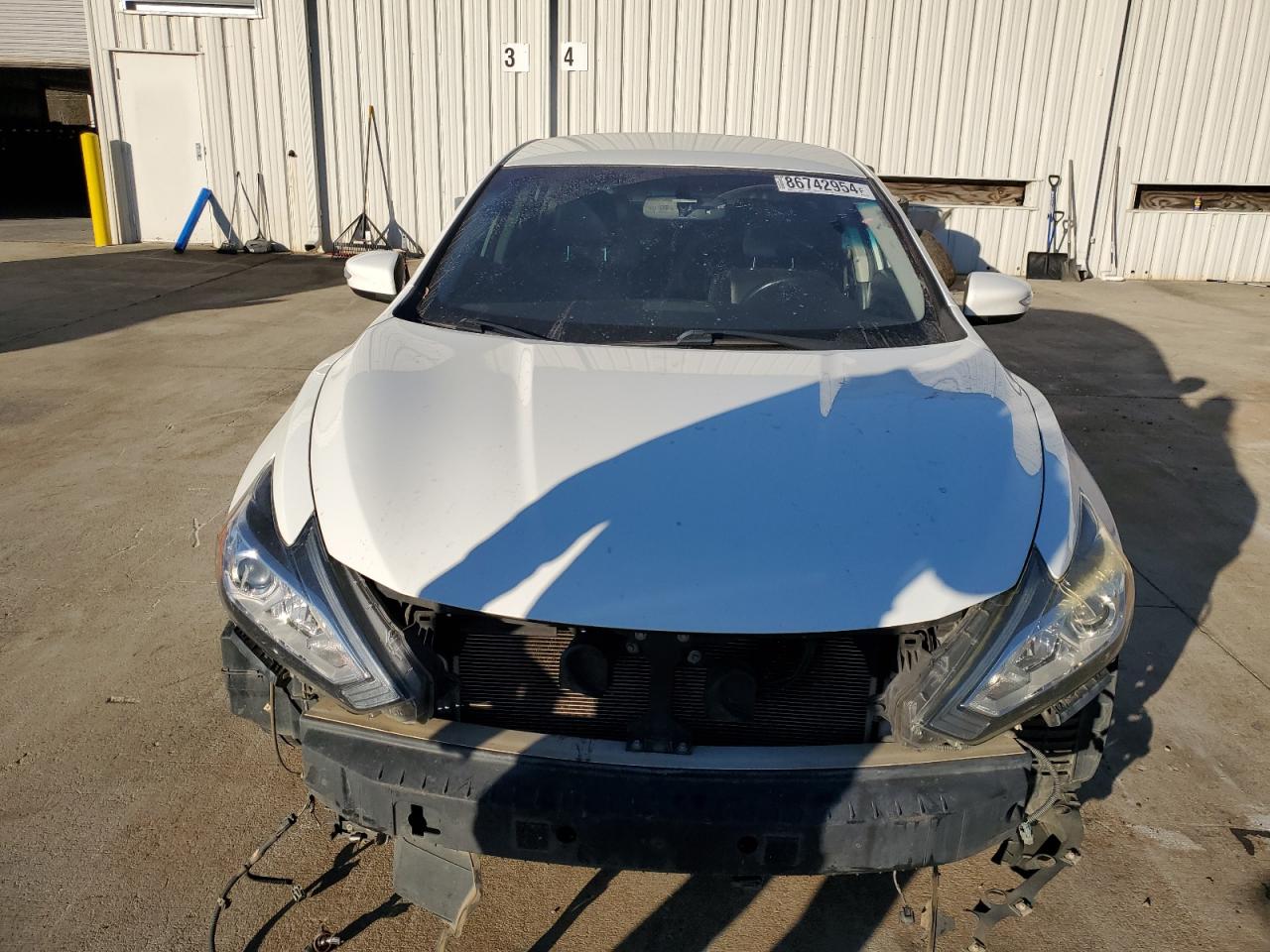 2018 Nissan Altima VIN 1N4AL3AP1JC163254 Copart auction photo, front end damage thumbnail 5