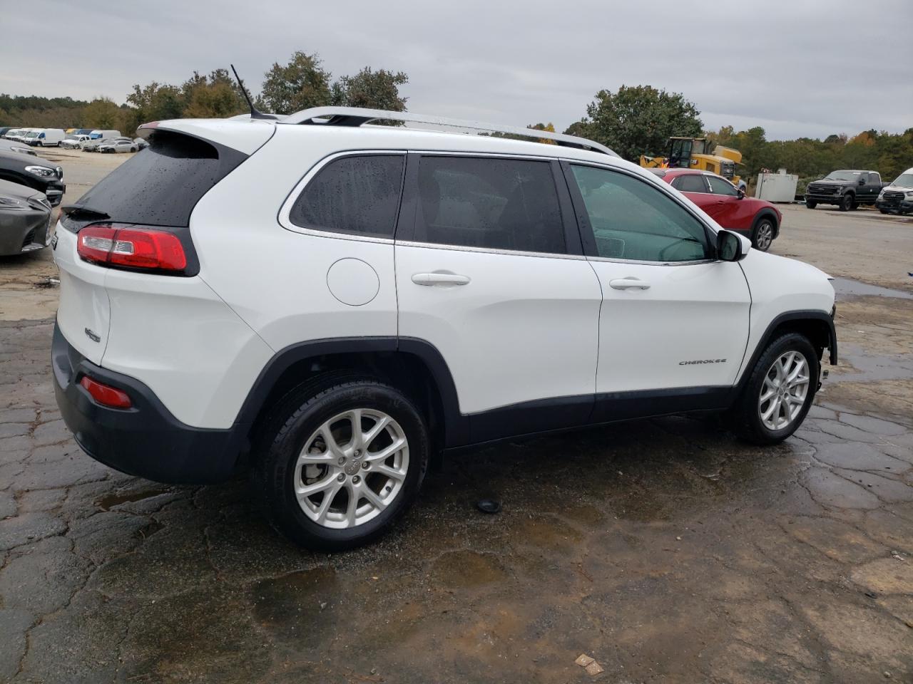 2018 Jeep Grand Cherokee VIN 1C4PJLCB5JD561900 Copart auction photo, front end damage thumbnail 3