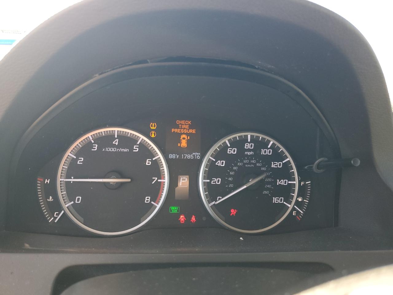 2018 Acura RDX VIN 5J8TB3H50JL001286 Copart auction photo, side / minor dent/scratches damage thumbnail 9