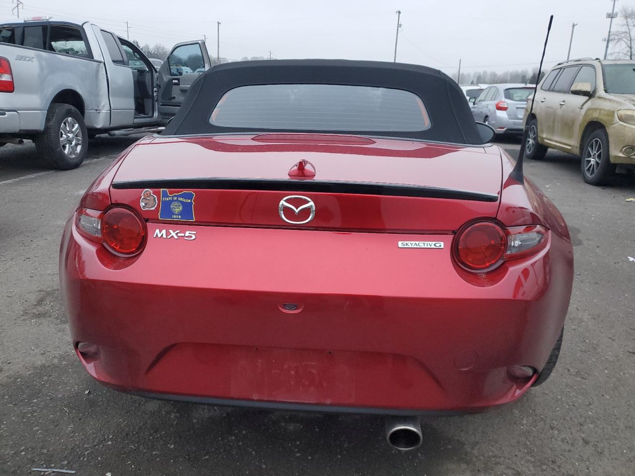2020 Mazda MX-5 VIN JM1NDAC79L0416948 Copart auction photo, all over / undercarriage damage thumbnail 6