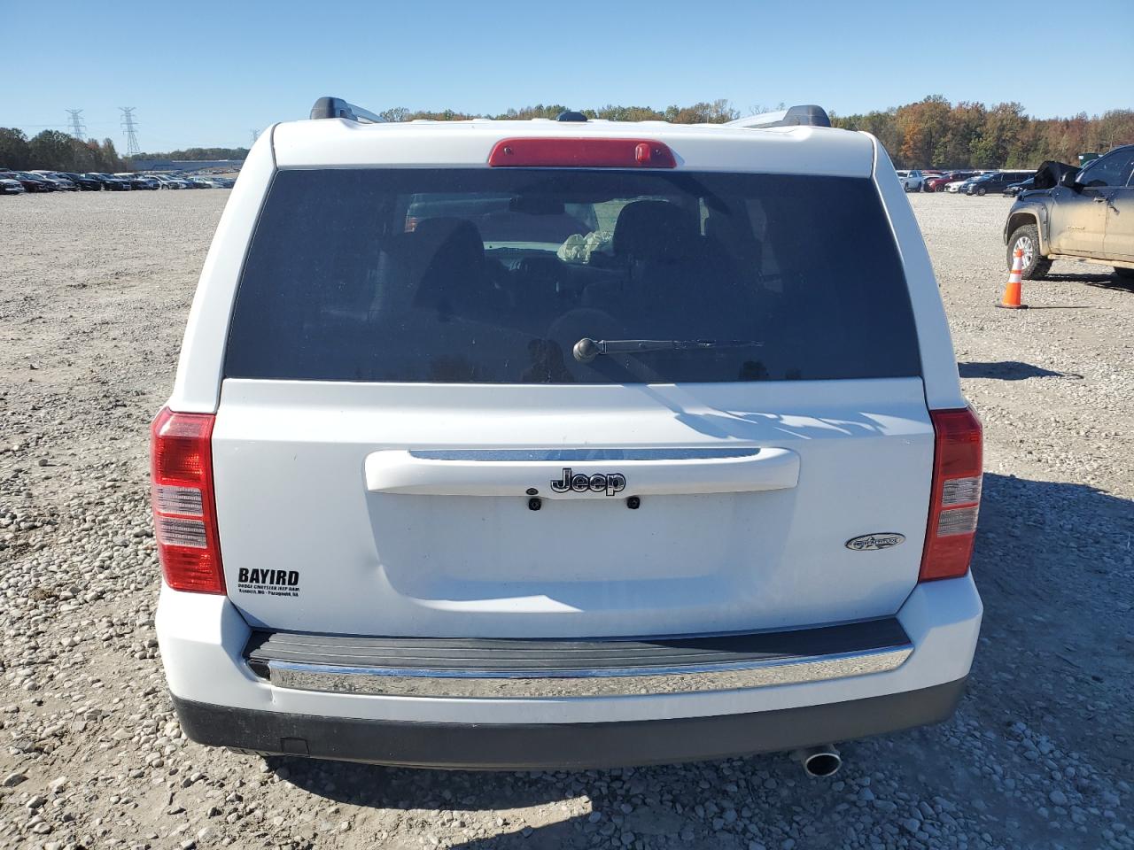 2016 Jeep Liberty (Patriot) VIN 1C4NJPFA1GD527186 Copart auction photo, front end damage thumbnail 6