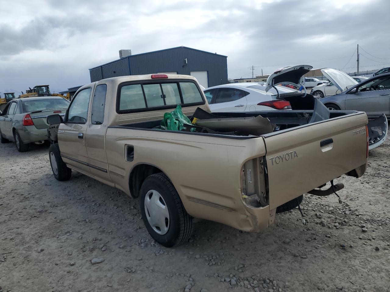 1998 Toyota Tacoma VIN 4TAVL52N7WZ120963 Copart auction photo, front end damage thumbnail 2