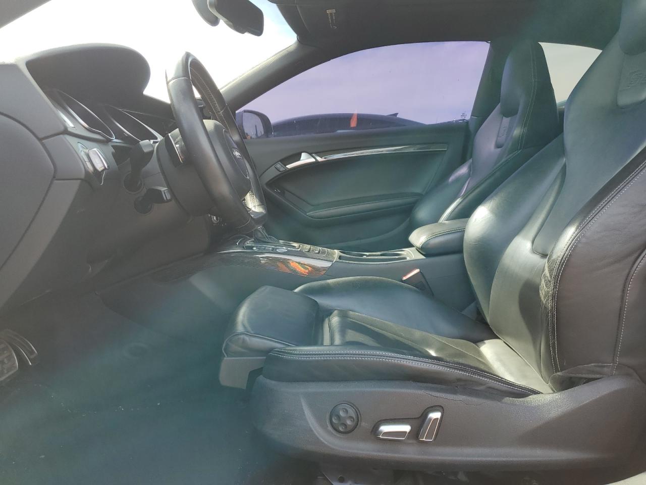 2013 Audi RS5 VIN WAUCGAFR7DA020439 Copart auction photo, minor dent/scratches damage thumbnail 7