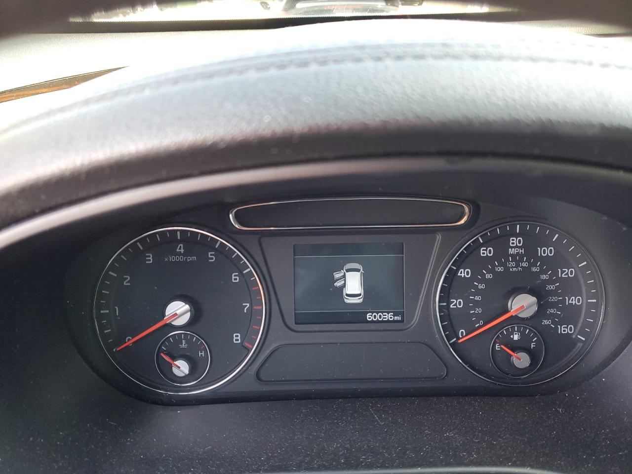 2019 KIA Sorento VIN 5XYPG4A38KG575440 Copart auction photo, vandalism damage thumbnail 9