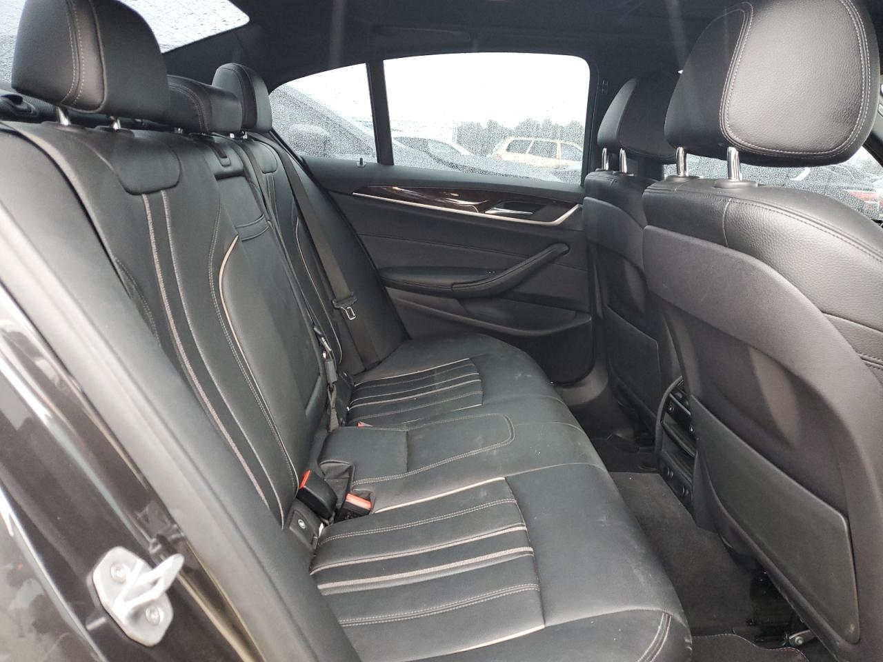 2018 BMW 5er VIN WBAJB1C55JB084492 Copart auction photo, side / minor dent/scratches damage thumbnail 10