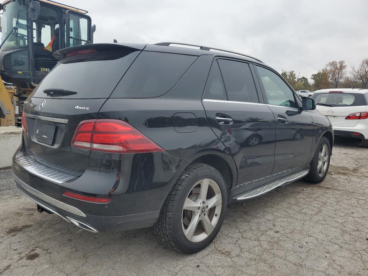 2018 Mercedes-Benz GLE VIN 4JGDA5HB0JB044034 Copart auction photo, front end / side damage thumbnail 3
