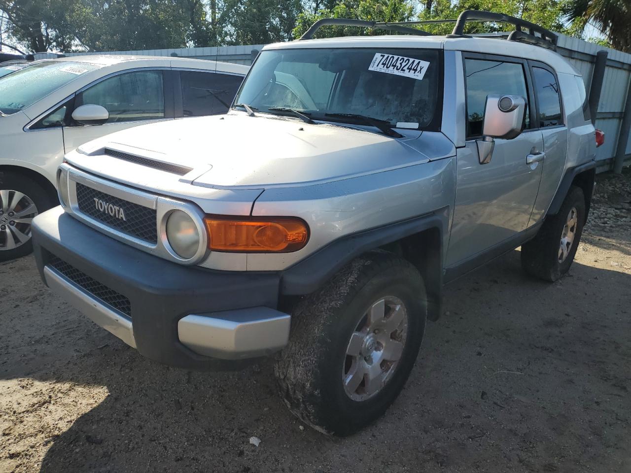 2007 Toyota FJ Cruiser VIN JTEBU11F170071803