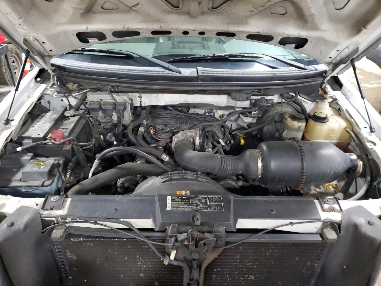 2008 Ford F-150 VIN 1FTRF12298KD59888 Copart auction photo, front end damage thumbnail 11