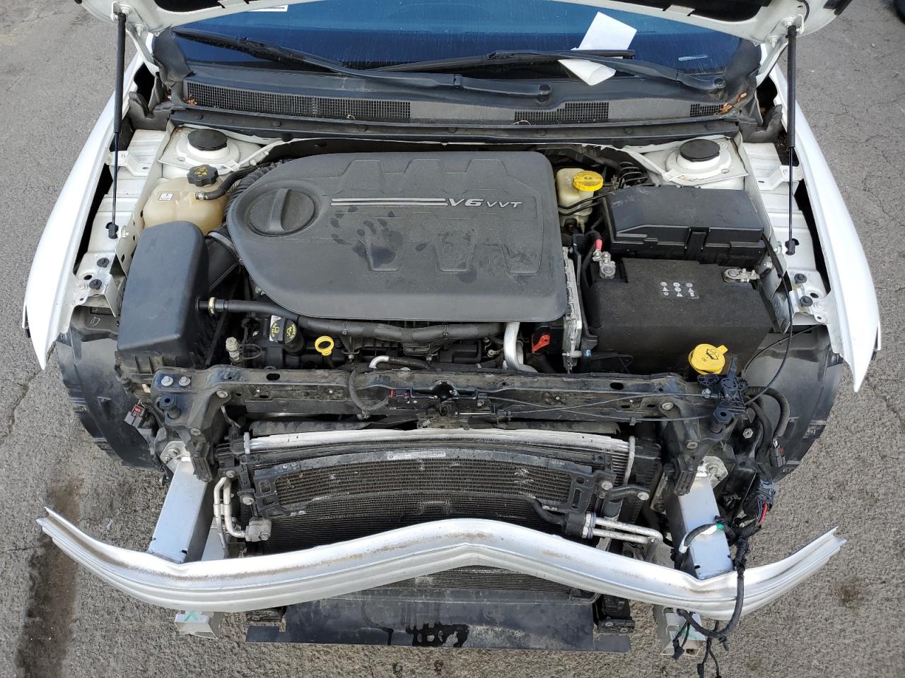 2015 Chrysler 200 VIN 1C3CCCBG9FN689701 Copart auction photo, front end damage thumbnail 11