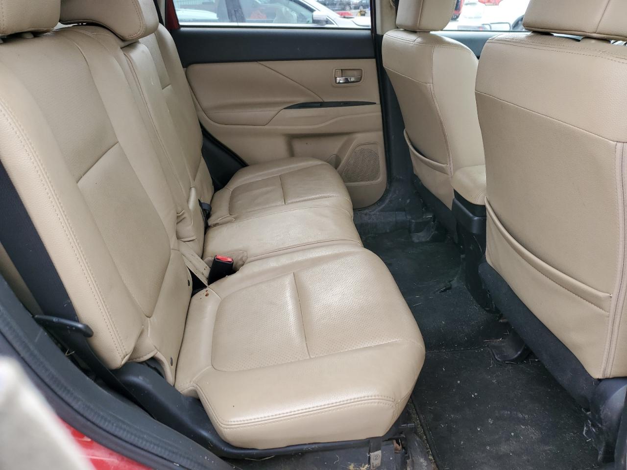 2017 Mitsubishi Outlander VIN JA4AZ3A39HZ024318 Copart auction photo, normal wear damage thumbnail 11