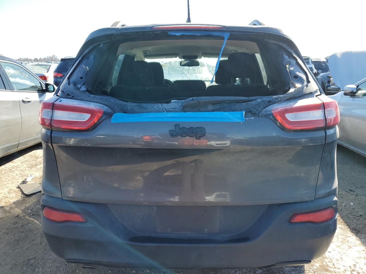 2017 Jeep Grand Cherokee VIN 1C4PJLAB3HW592497 Copart auction photo, side / rear end damage thumbnail 6