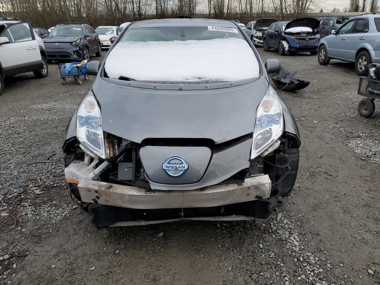 2015 Nissan Leaf VIN 1N4AZ0CP2FC331579 Copart auction photo, front end damage thumbnail 5