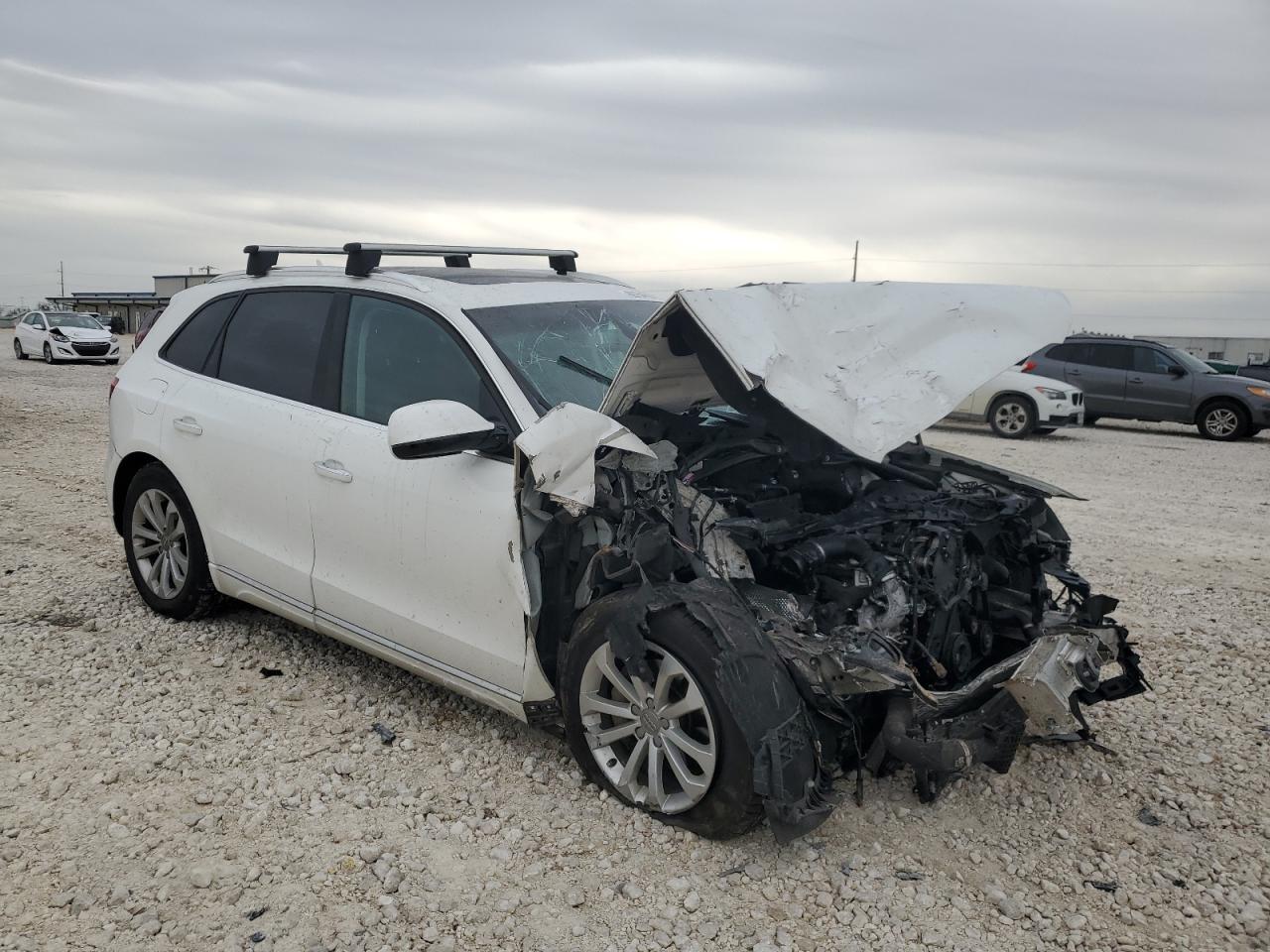 2015 Audi Q5 VIN WA1LFAFP3FA108633 Copart auction photo, front end / minor dent/scratches damage thumbnail 4