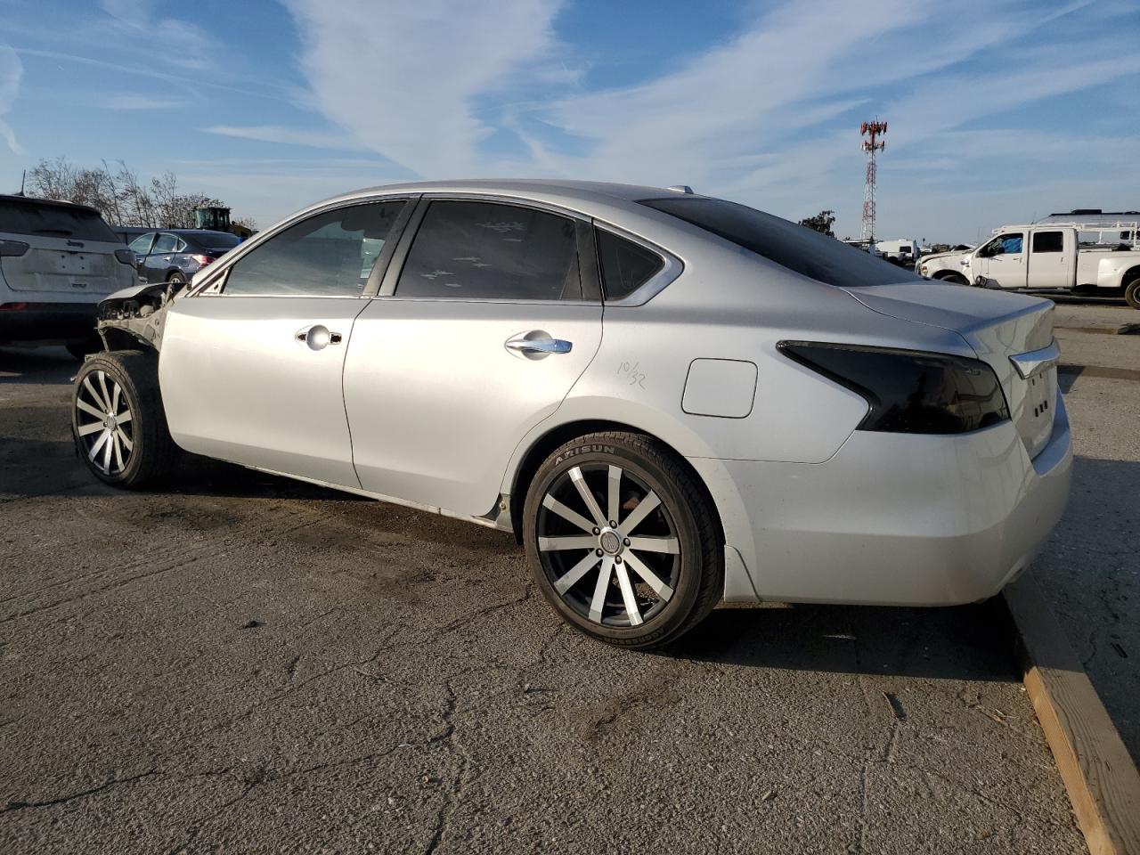 2015 Nissan Altima VIN 1N4AL3AP2FC192186 Copart auction photo, front end / side damage thumbnail 2