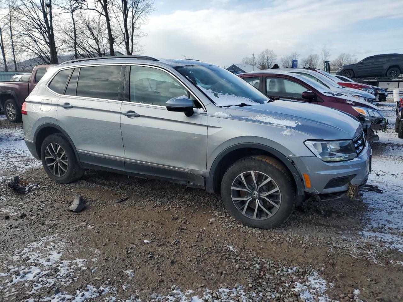2020 Volkswagen Tiguan VIN 3VV2B7AX7LM167403 Copart auction photo, front end / minor dent/scratches damage thumbnail 4