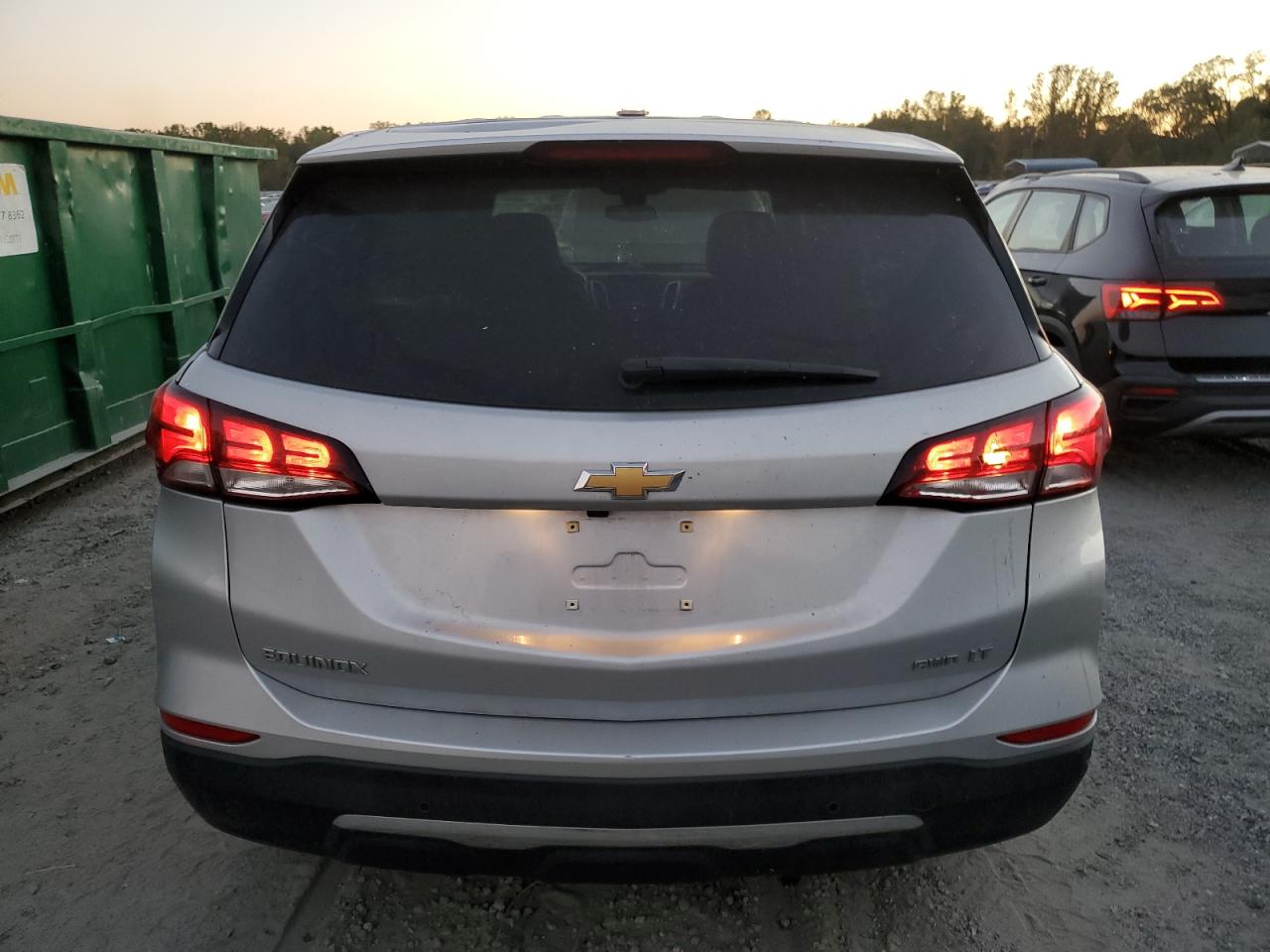 2022 Chevrolet Equinox VIN 3GNAXTEV8NL139848 Copart auction photo, all over damage thumbnail 6