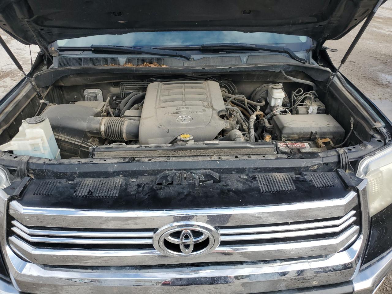 2016 Toyota Tundra VIN 5TFEM5F18GX098316 Copart auction photo, rear end / undercarriage damage thumbnail 11