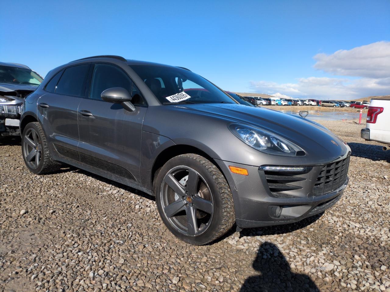 2016 Porsche Macan VIN WP1AB2A52GLB46735 Copart auction photo, minor dent/scratches damage thumbnail 4