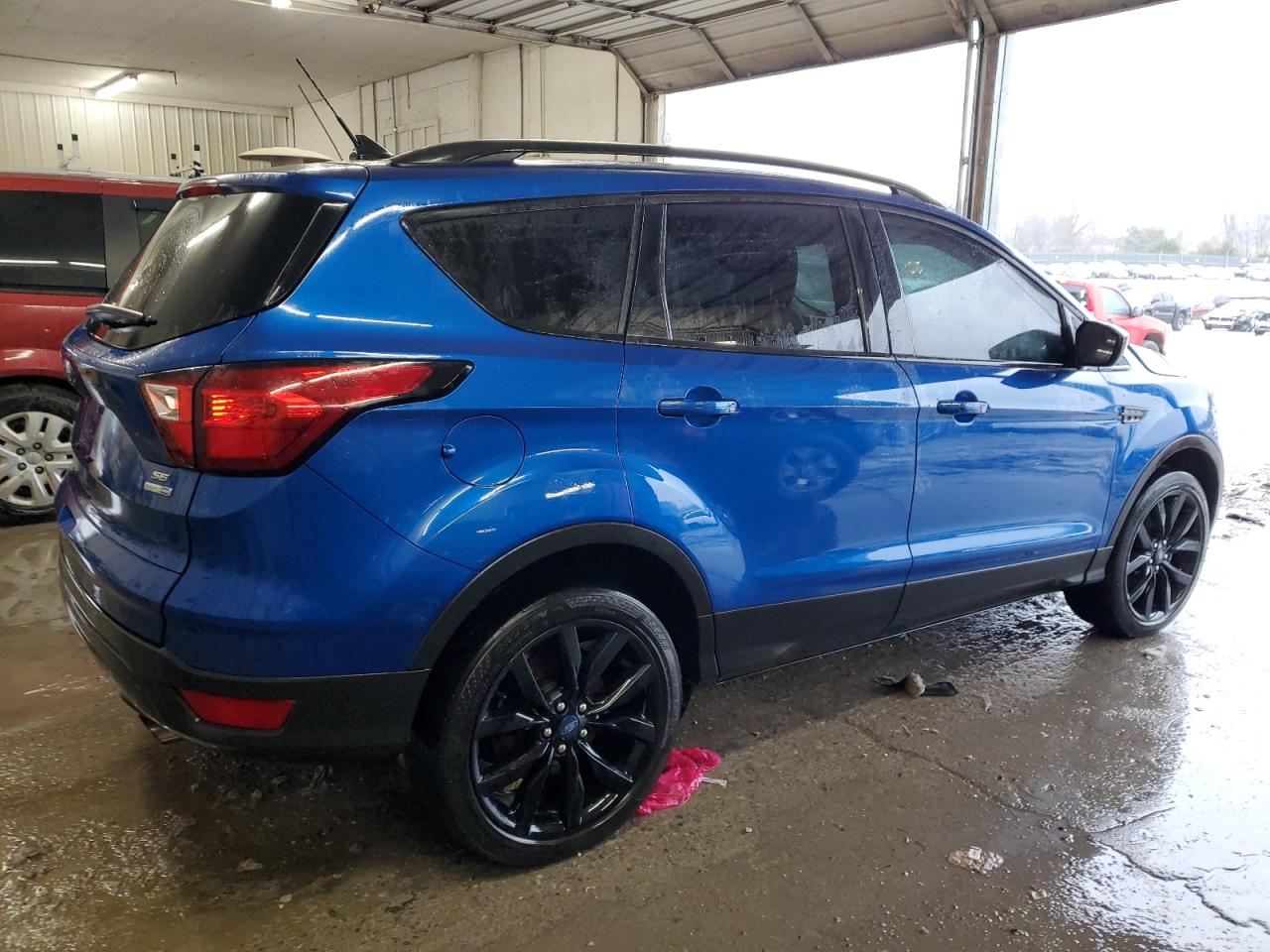 2019 Ford Escape VIN 1FMCU9GD1KUA50122 Copart auction photo, front end / minor dent/scratches damage thumbnail 3