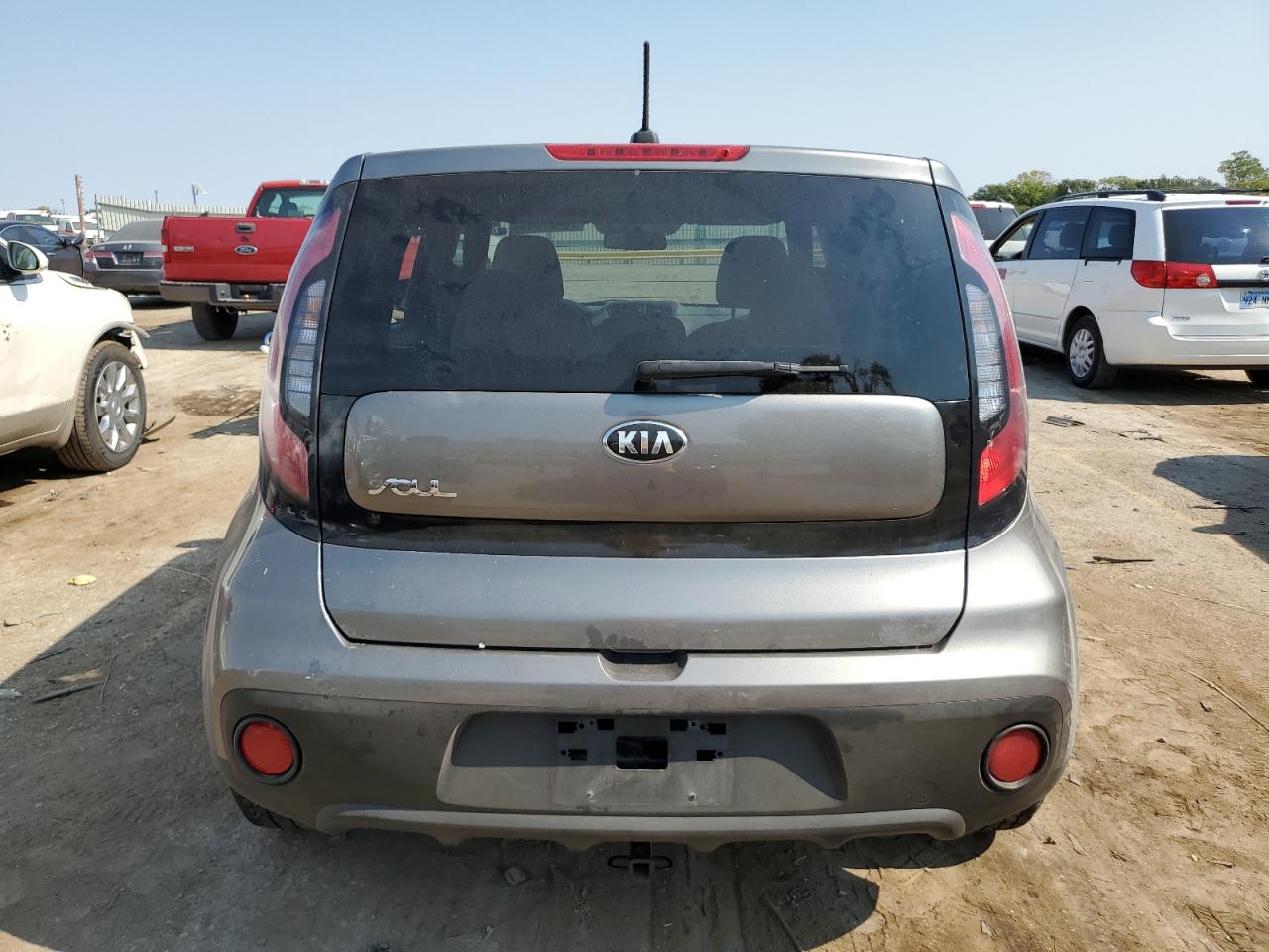 2018 KIA Soul VIN KNDJN2A22J7585822 Copart auction photo, side damage thumbnail 6
