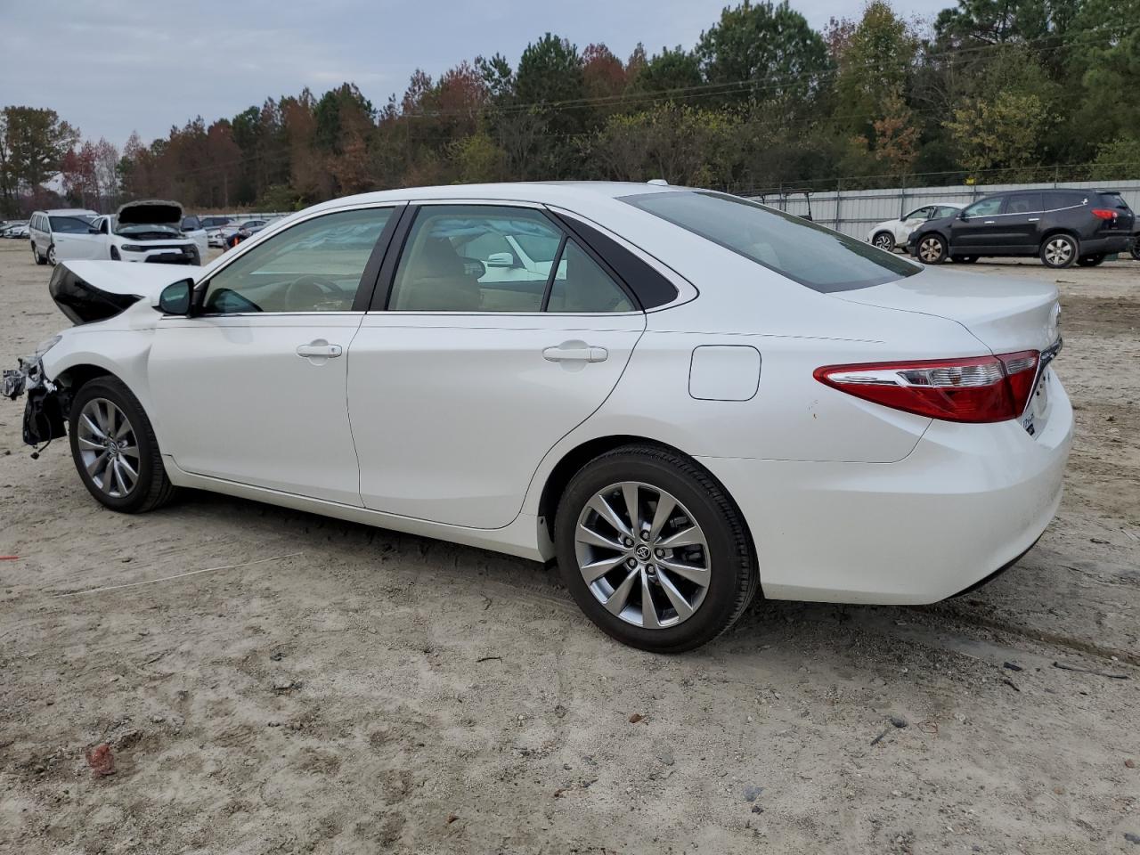 2016 Toyota Camry VIN 4T1BF1FK3GU116846 Copart auction photo, front end / minor dent/scratches damage thumbnail 2