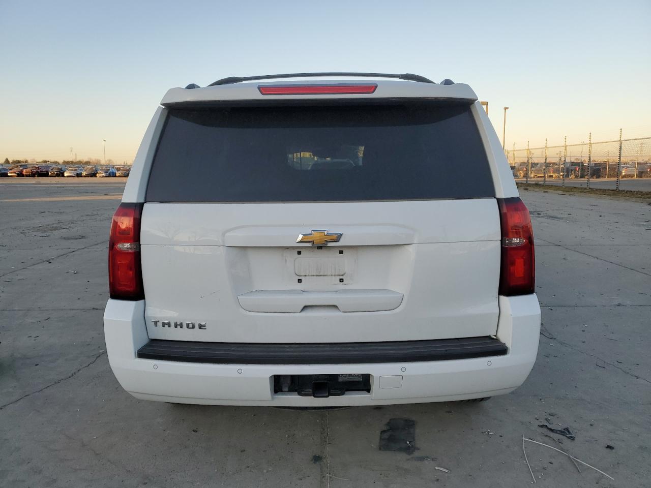 2018 Chevrolet Tahoe VIN 1GNSCAKC1JR136140 Copart auction photo, all over damage thumbnail 6