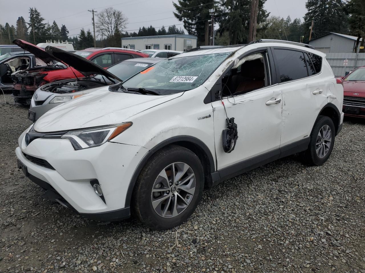 2018 Toyota RAV 4 VIN JTMRJREV8JD172753