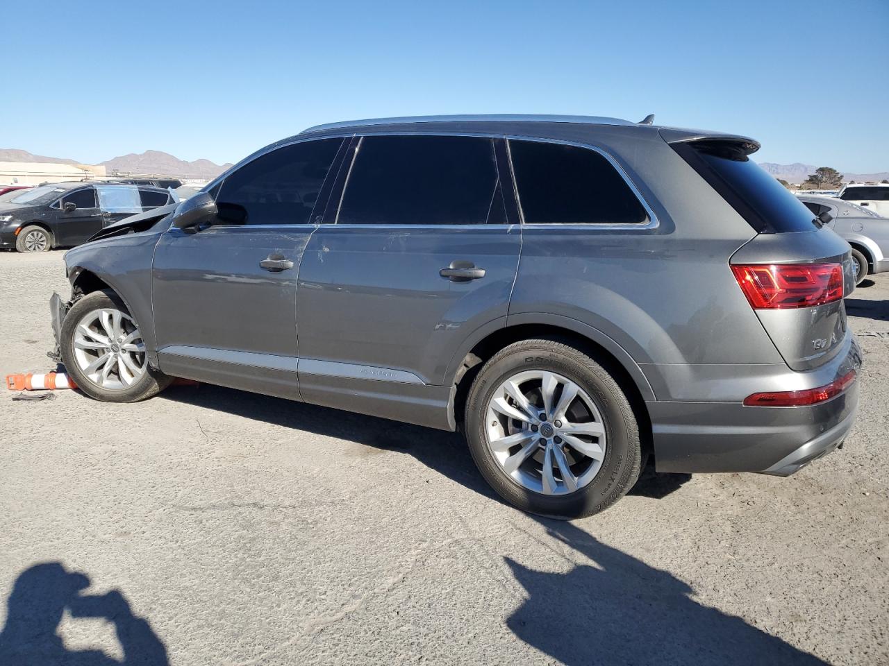 2017 Audi Q7 VIN WA1AAAF71HD001703 Copart auction photo, front end damage thumbnail 2