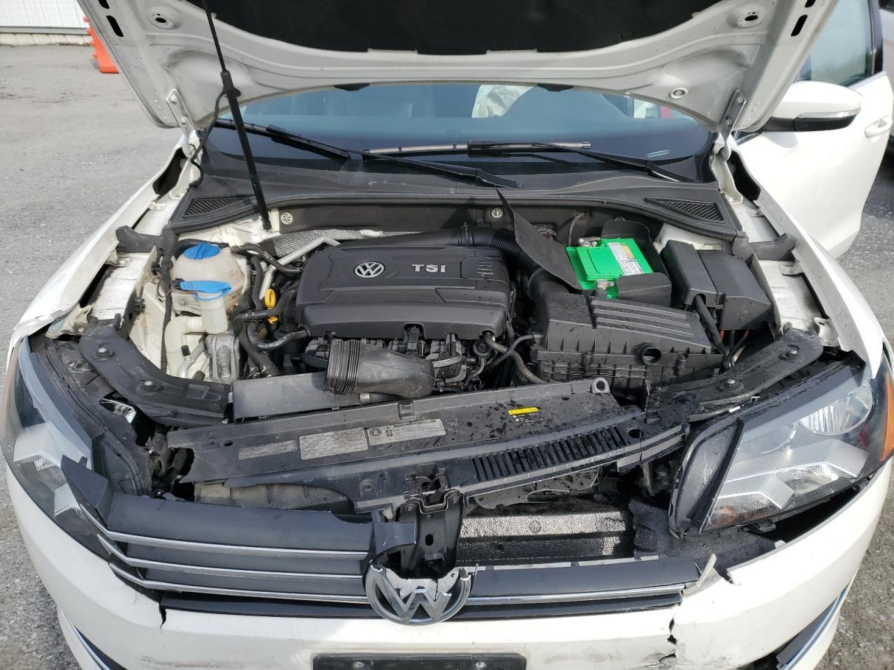 2015 Volkswagen Passat VIN 1VWAT7A32FC113370 Copart auction photo, front end damage thumbnail 11