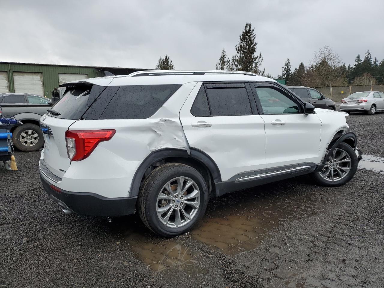 2022 Ford Explorer VIN 1FMSK8FH9NGB18735 Copart auction photo, front end / side damage thumbnail 3