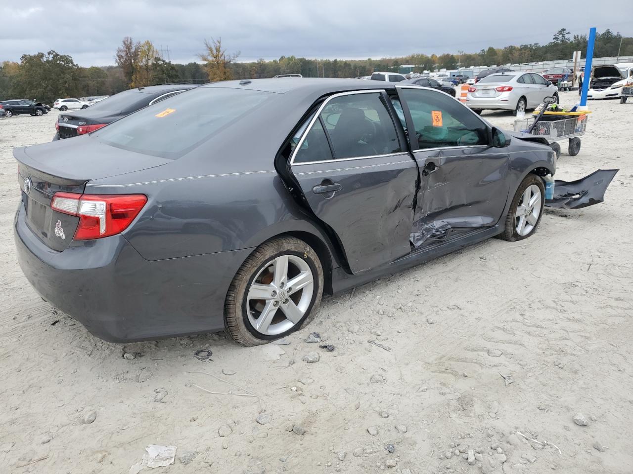 2014 Toyota Camry VIN 4T1BF1FK1EU317061 Copart auction photo, front end / side damage thumbnail 3
