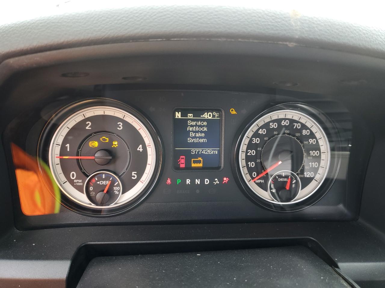 2018 RAM 2500 VIN 3C6UR5CL4JG106532 Copart auction photo, side damage thumbnail 9
