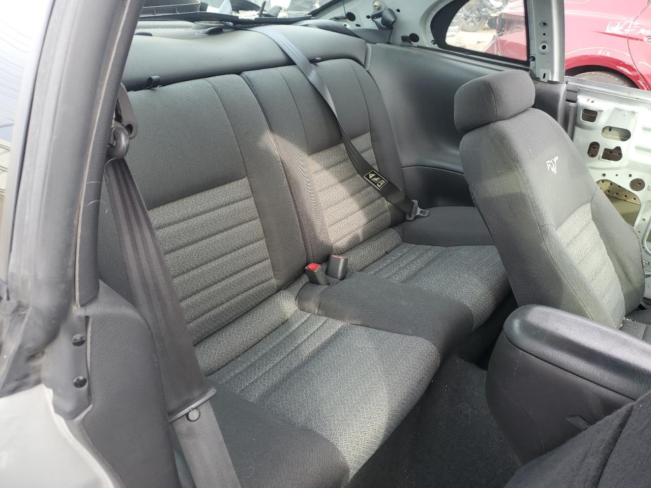 2000 Ford Mustang VIN 1FAFP42X6YF295806 Copart auction photo, front end / minor dent/scratches damage thumbnail 10