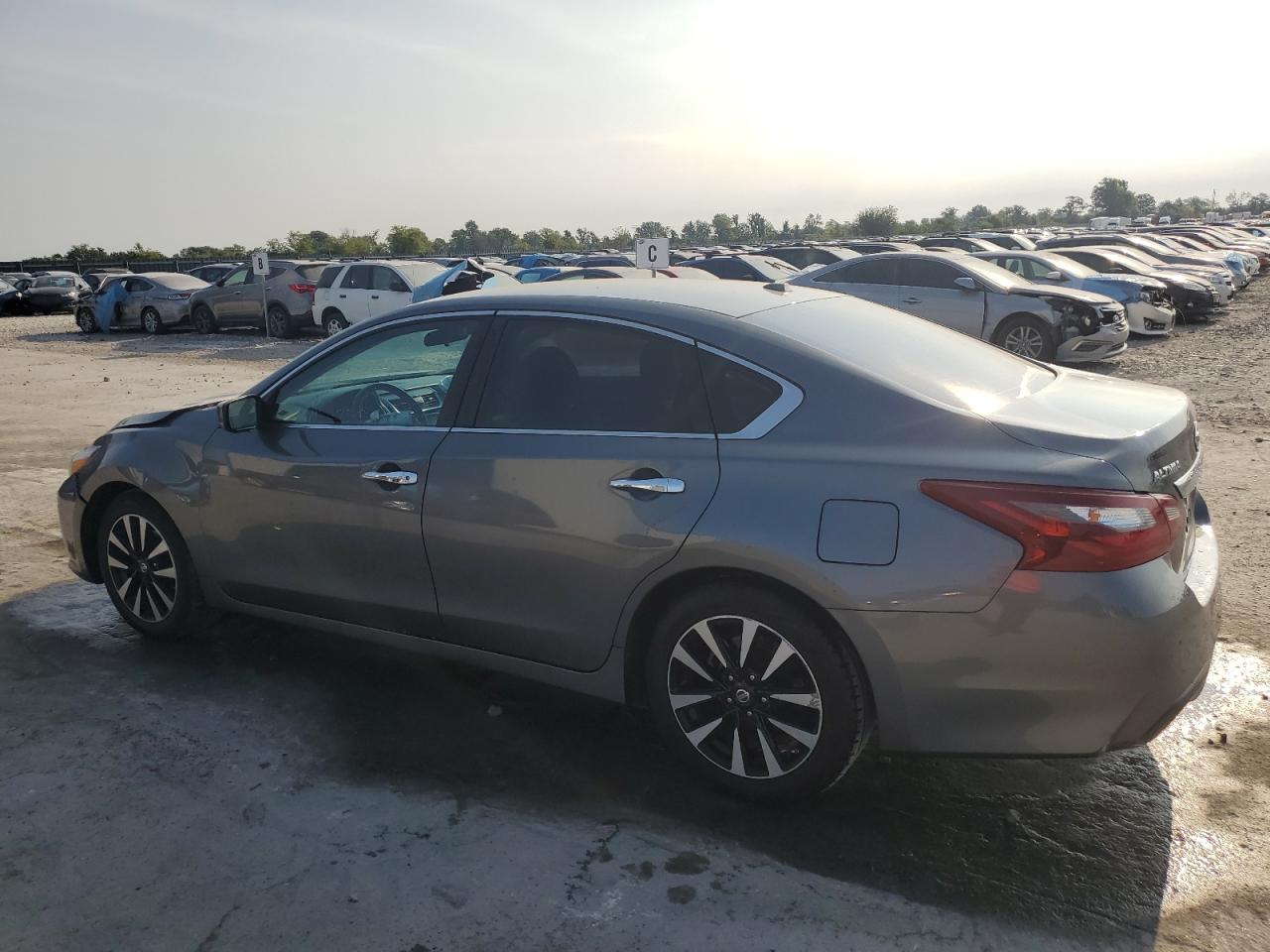 2018 Nissan Altima VIN 1N4AL3AP0JC255990 Copart auction photo, front end damage thumbnail 2