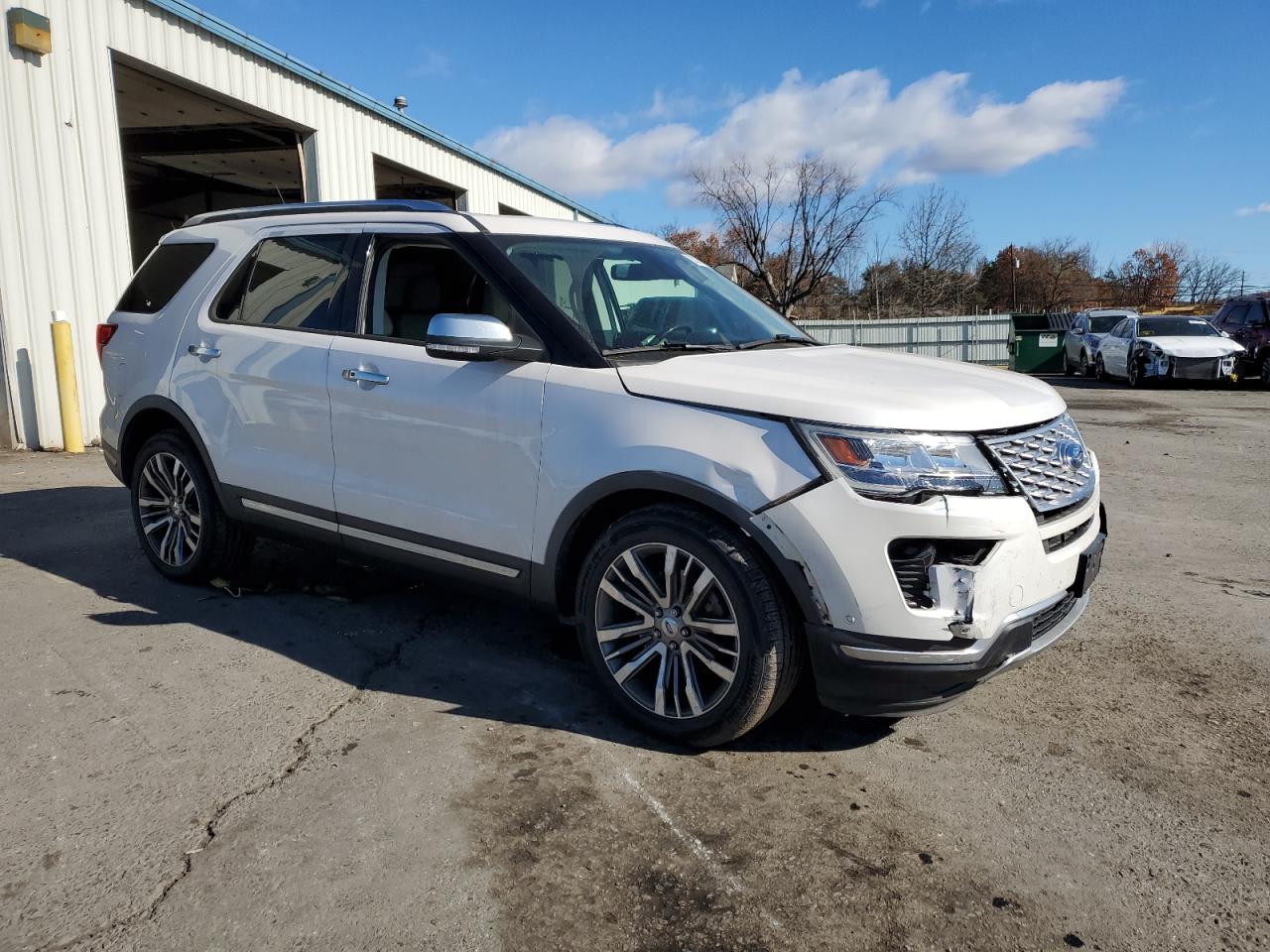 2019 Ford Explorer VIN 1FM5K8HT1KGA66723 Copart auction photo, front end damage thumbnail 4
