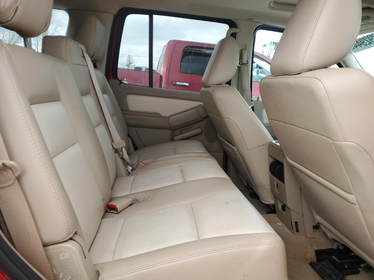 2010 Ford Explorer VIN 1FMEU7E81AUA93215 Copart auction photo, front end damage thumbnail 11