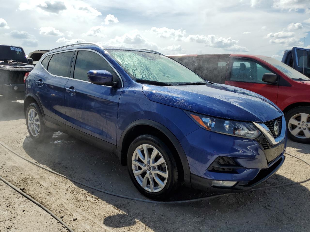 2020 Nissan Rogue VIN JN1BJ1CV8LW254837 Copart auction photo, unknown / minor dent/scratches damage thumbnail 4