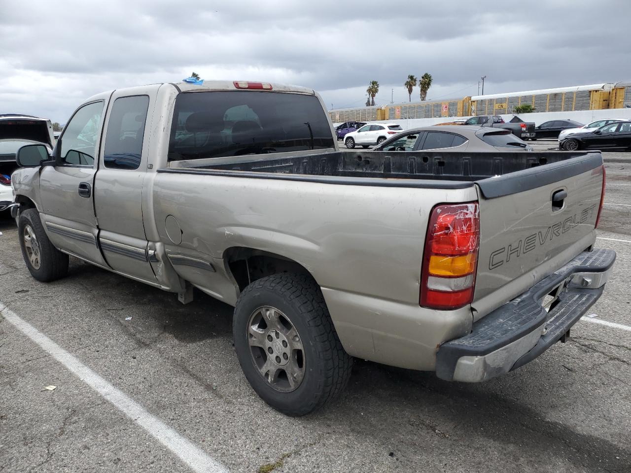 2001 Chevrolet Silverado VIN 1GCEC19W71Z157628 Copart auction photo, all over damage thumbnail 2