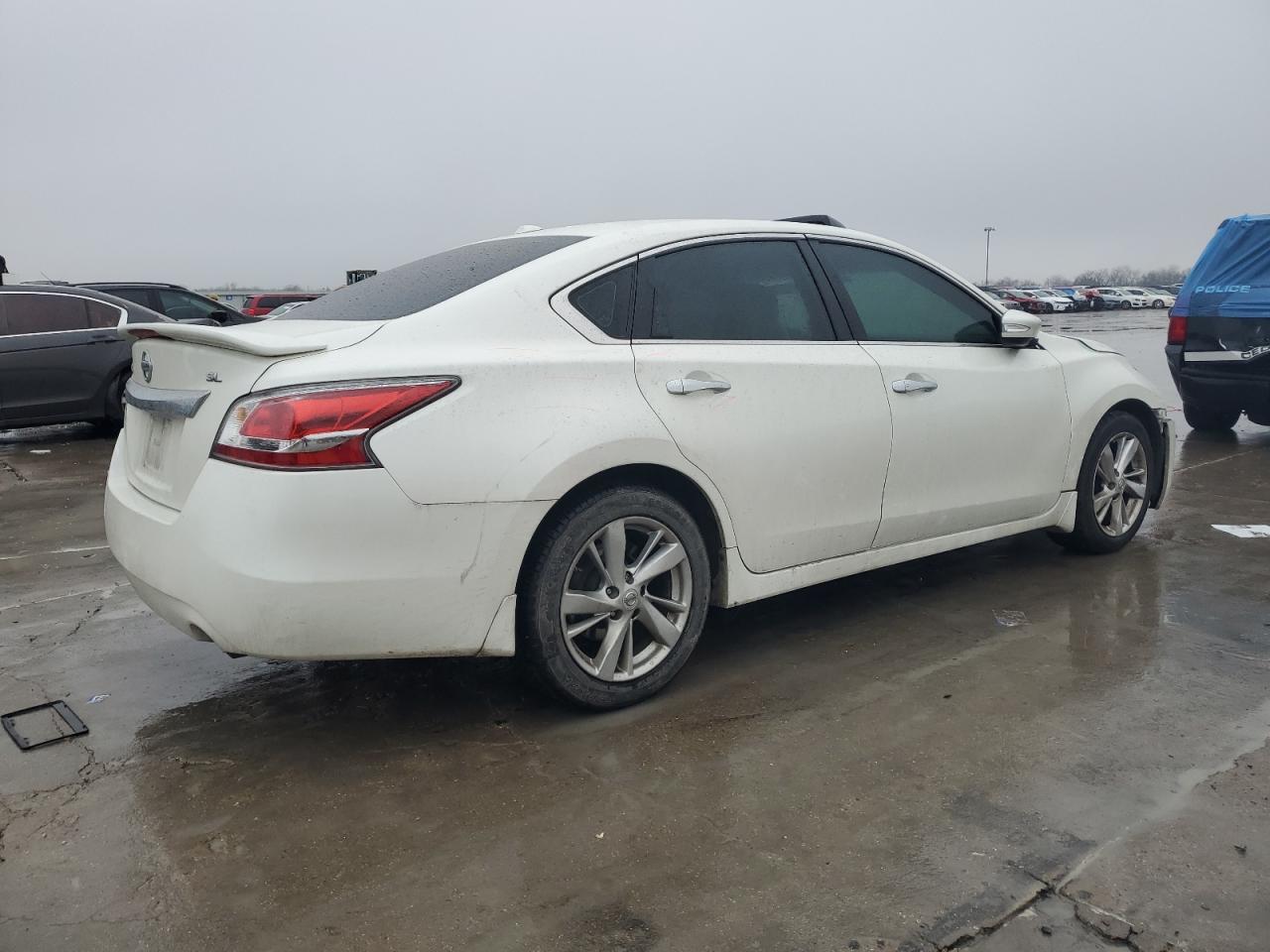 2015 Nissan Altima VIN 1N4AL3AP3FC212848 Copart auction photo, front end damage thumbnail 3