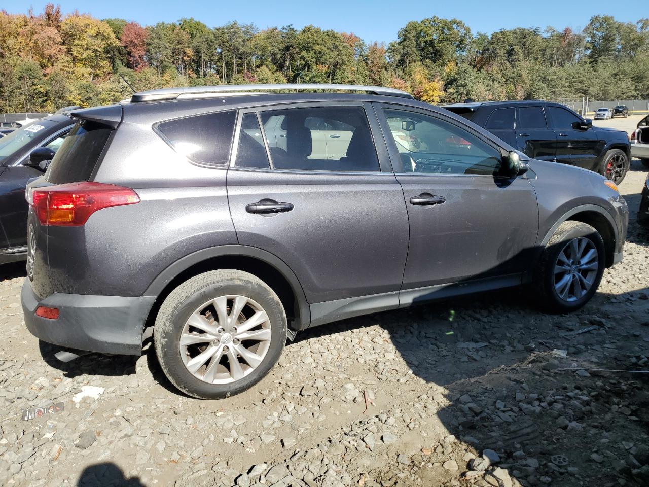 2013 Toyota RAV 4 VIN JTMDFREV3D5021412 Copart auction photo, side / front end damage thumbnail 3