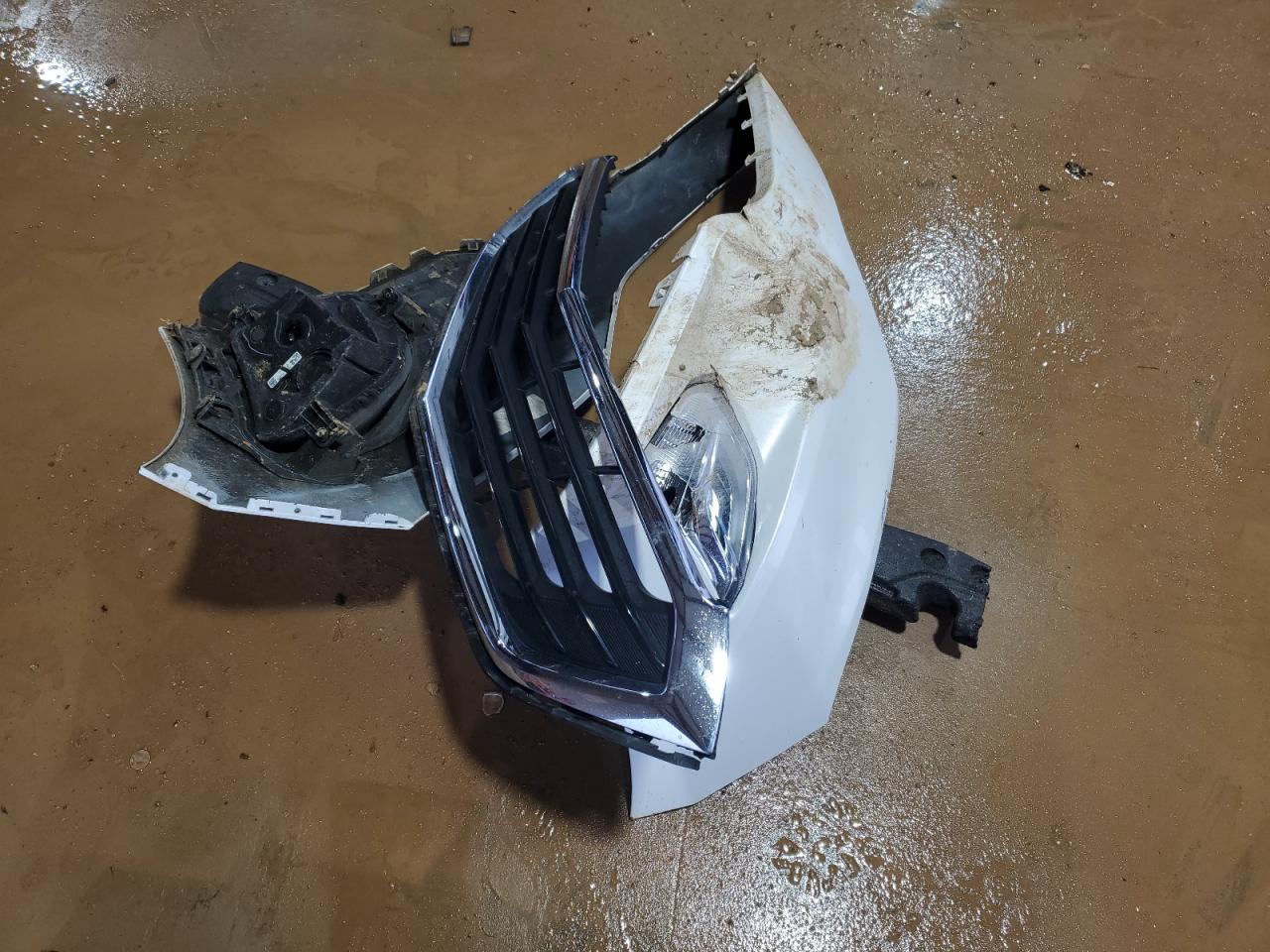 2019 Chevrolet Equinox VIN 2GNAXKEV3K6124152 Copart auction photo, front end damage thumbnail 13