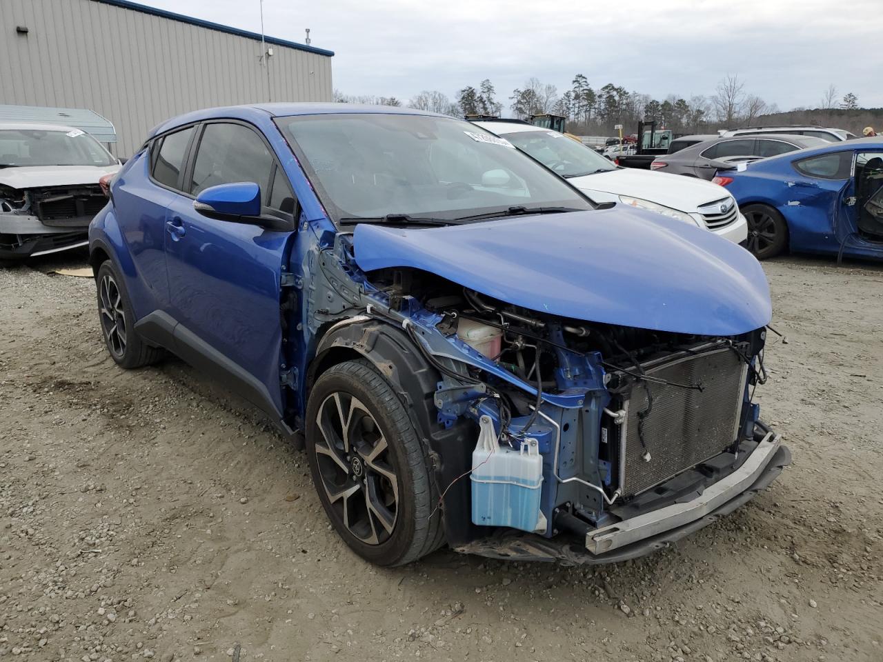 2020 Toyota C-HR VIN JTNKHMBX9L1085174 Copart auction photo, front end damage thumbnail 4