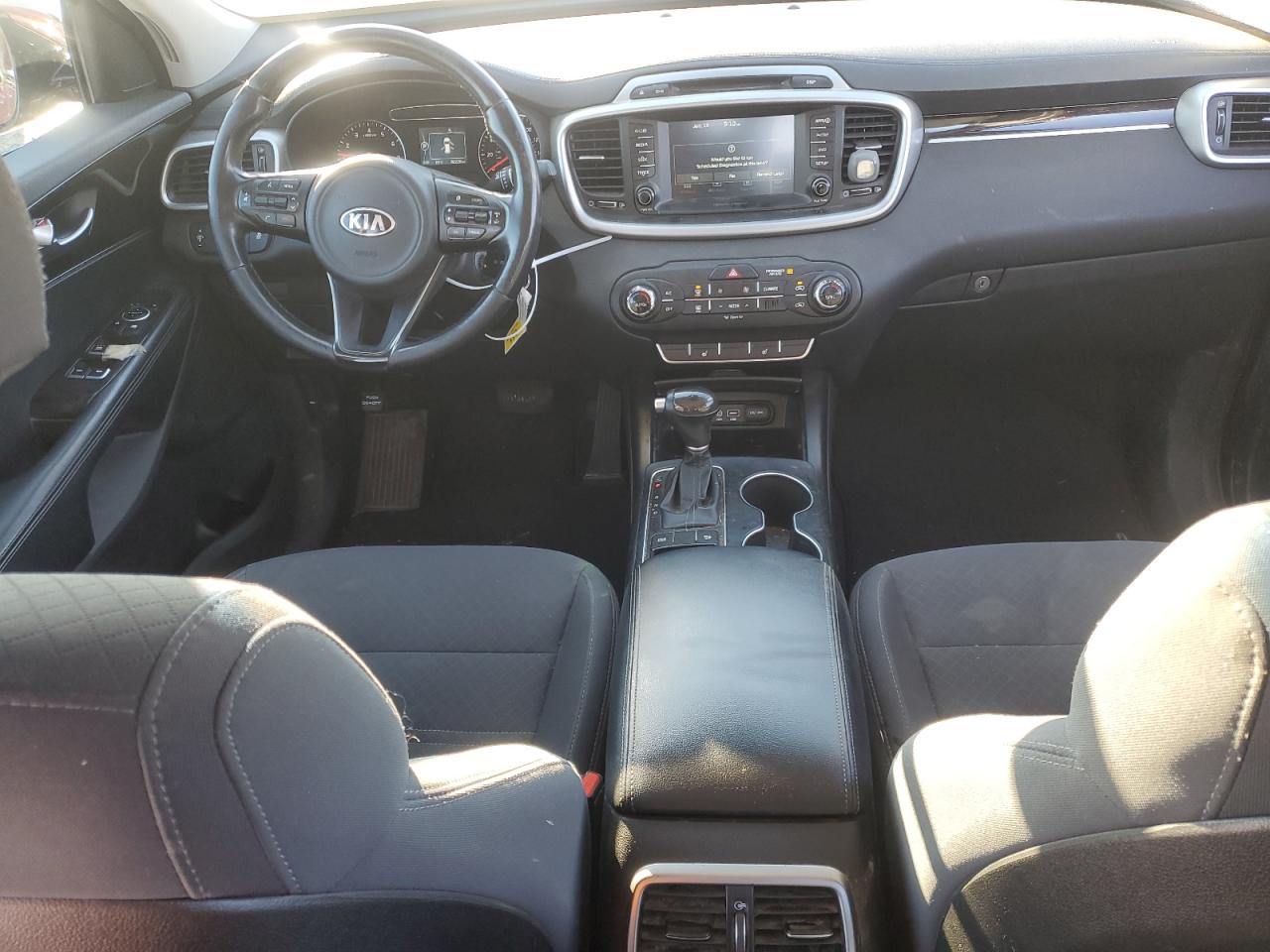 2018 KIA Sorento VIN 5XYPG4A36JG405690 Copart auction photo, all over / stripped damage thumbnail 8